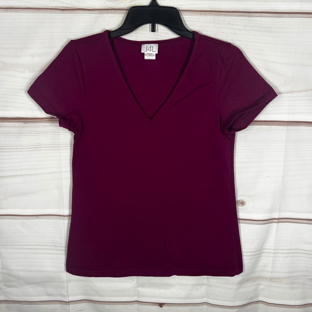 L4L V-Neck T-Shirt Womens Medium Burgundy Solid V-Neck Short Sleeve Cotton Basic